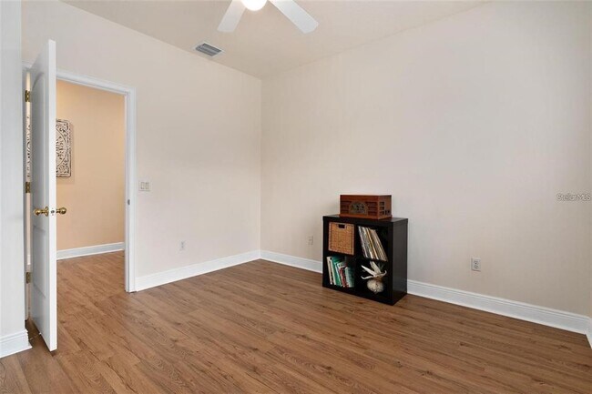 Building Photo - 828 Ellwood Ave