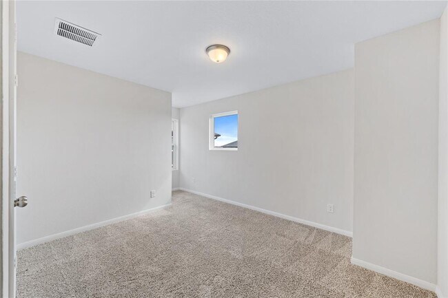 Building Photo - 316 LT Rusty Dr