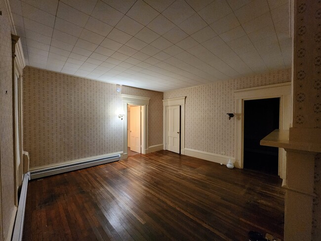 Hard wood floors - 35 School St