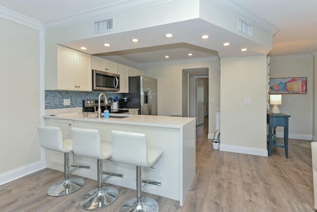 Building Photo - 1605 S US Hwy 1