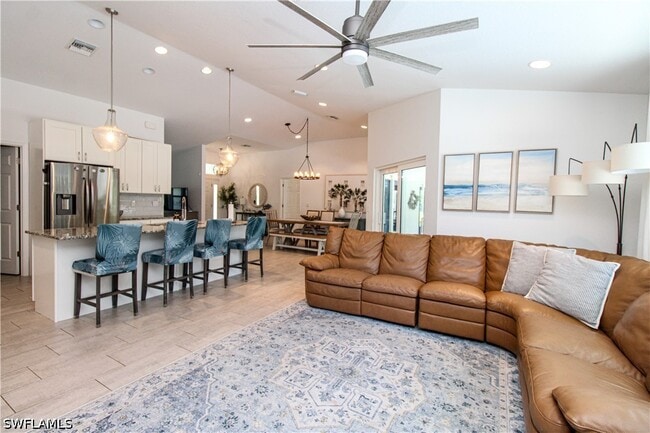 Building Photo - 721 Logan Blvd S