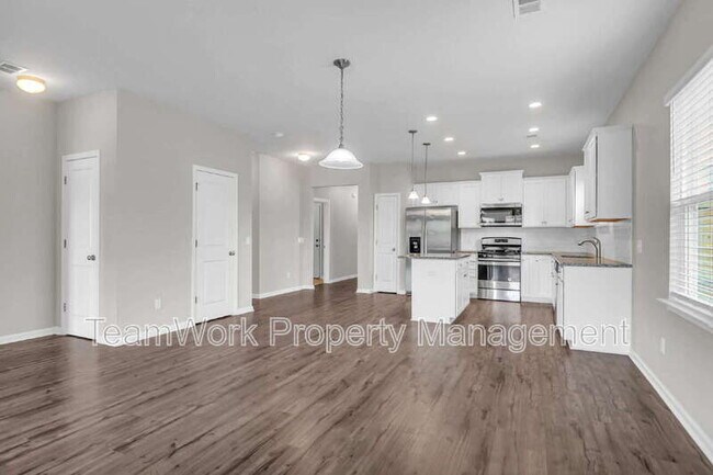 Building Photo - 158 Hayworth Rd