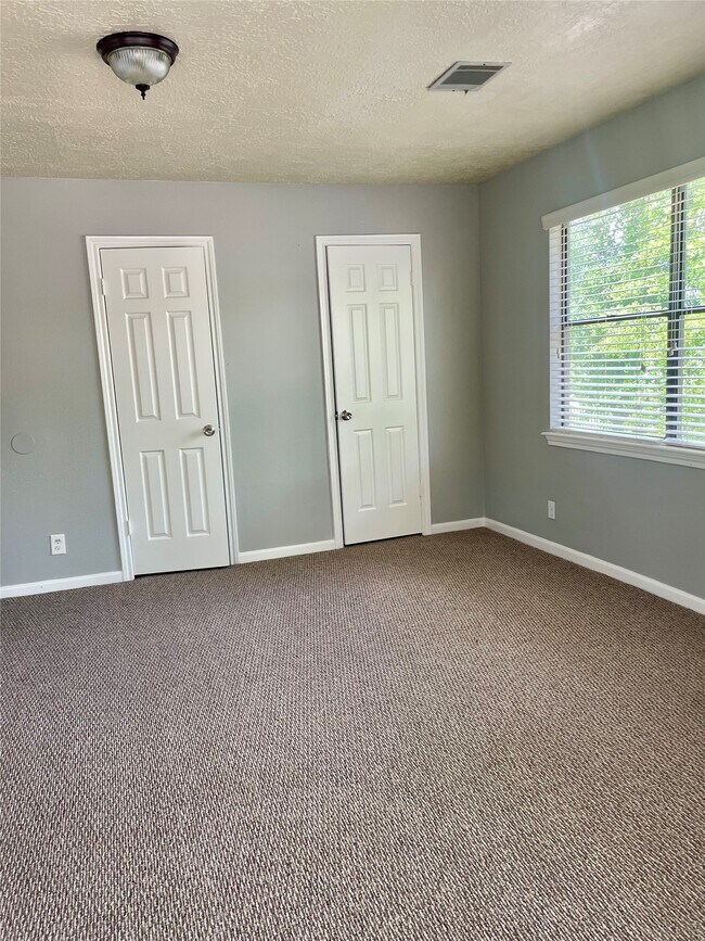 Building Photo - 21122 Harvest Hill Ln