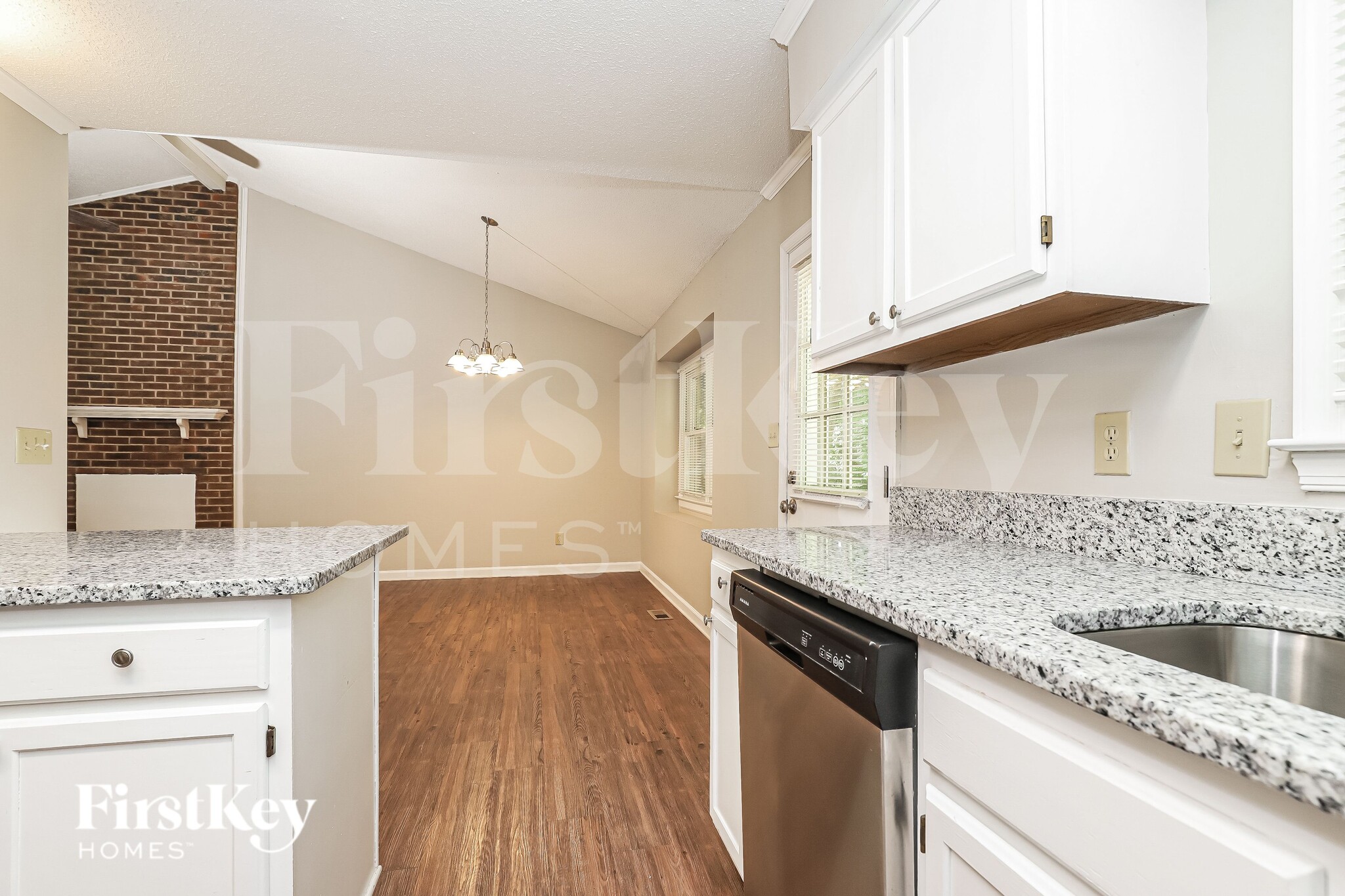 Building Photo - 3007 Amidon Dr