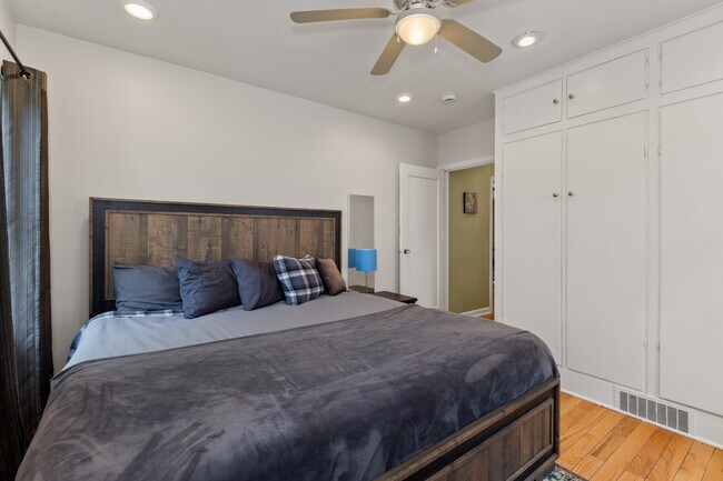 Building Photo - 1411 W Fort St