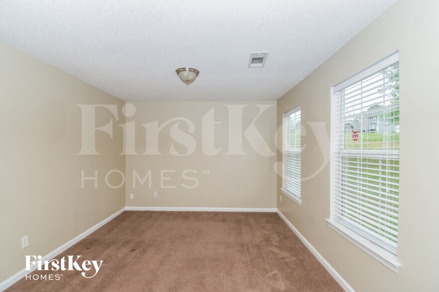 Building Photo - 4504 Gilder Circle