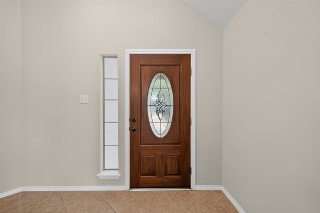 Building Photo - 17603 Burkhart Ridge Dr