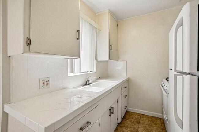 Floorplan - 3867 Potomac Ave.