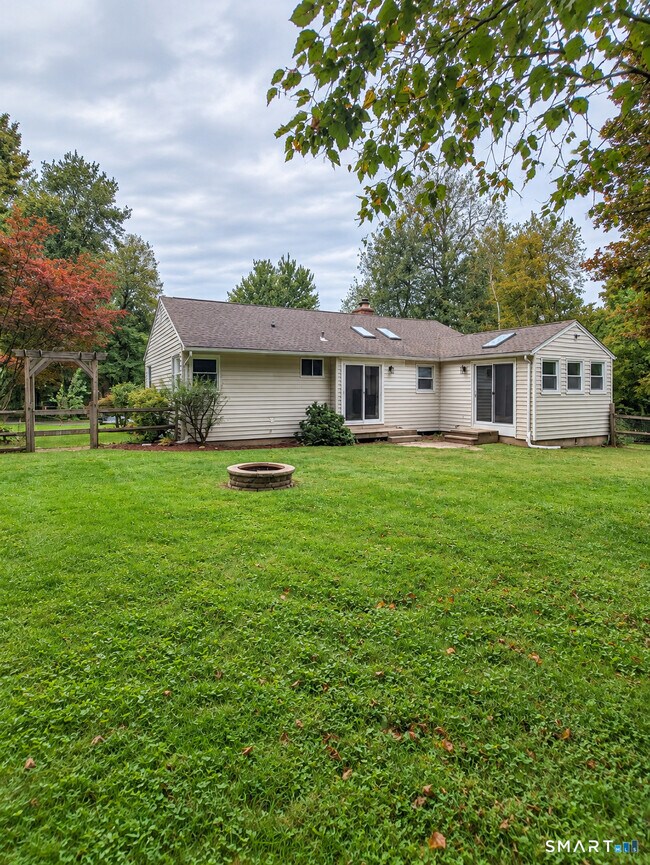 Building Photo - 54 Halsey Dr