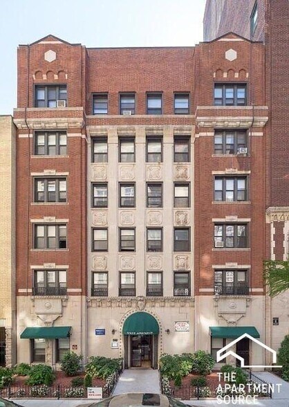Building Photo - 425 W Roscoe St