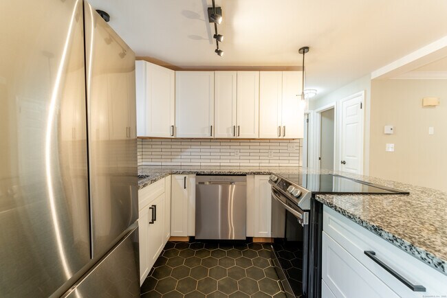 Building Photo - 1538 CT-12
