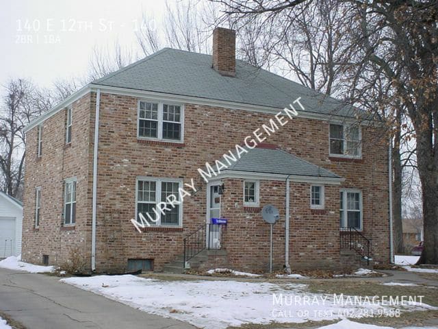 Building Photo - 140 E 12th St