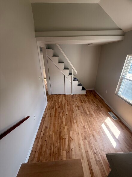 Building Photo - 21 Avenue A