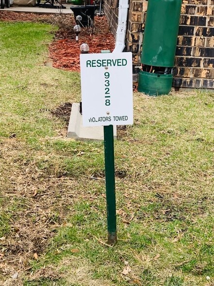 Building Photo - 932 Westbrooke Way