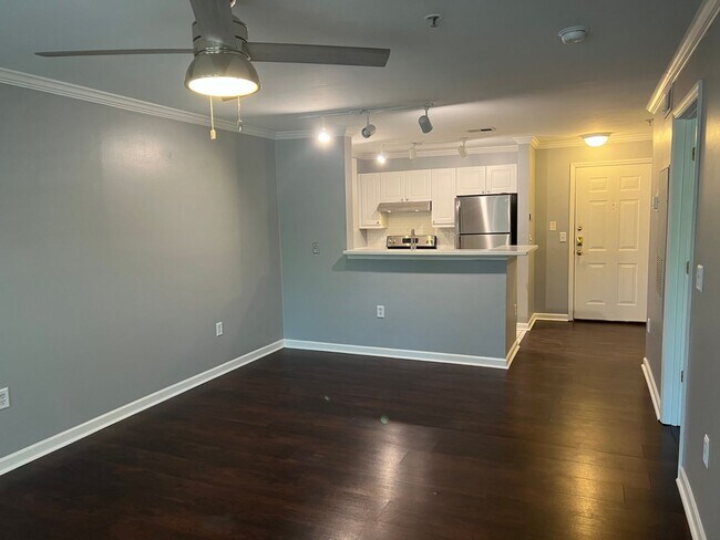 Building Photo - Beautifully Updated Brighton Bay Villa