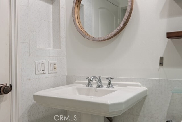 Building Photo - 20 Sea Island Dr