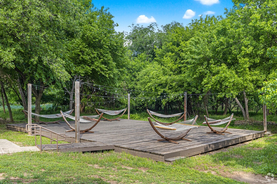 Hammock Garden - Broadstone Ranch