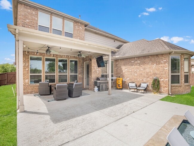 Building Photo - 24910 Meadowthorn Crest Ln