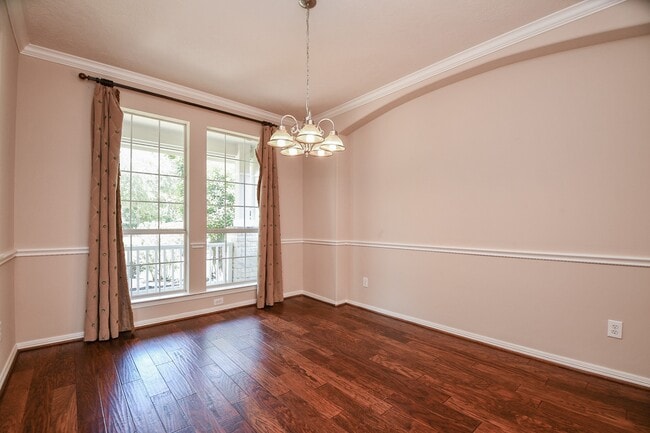 Building Photo - 12410 Shorebridge Rd