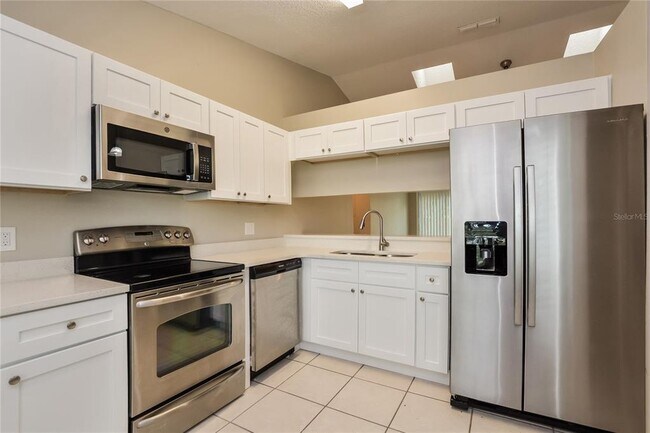 Building Photo - 2714 Waco Dr E