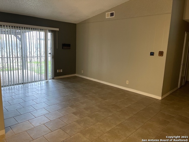 Building Photo - 6614 Cedar Hill