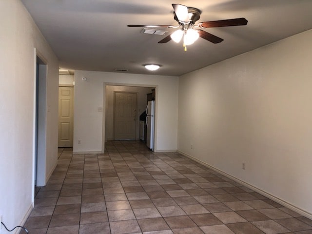 Building Photo - 1034 San Saba St