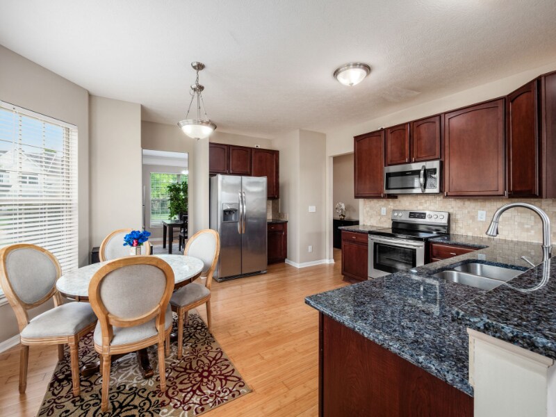 Building Photo - 5608 Maple Dell Ct