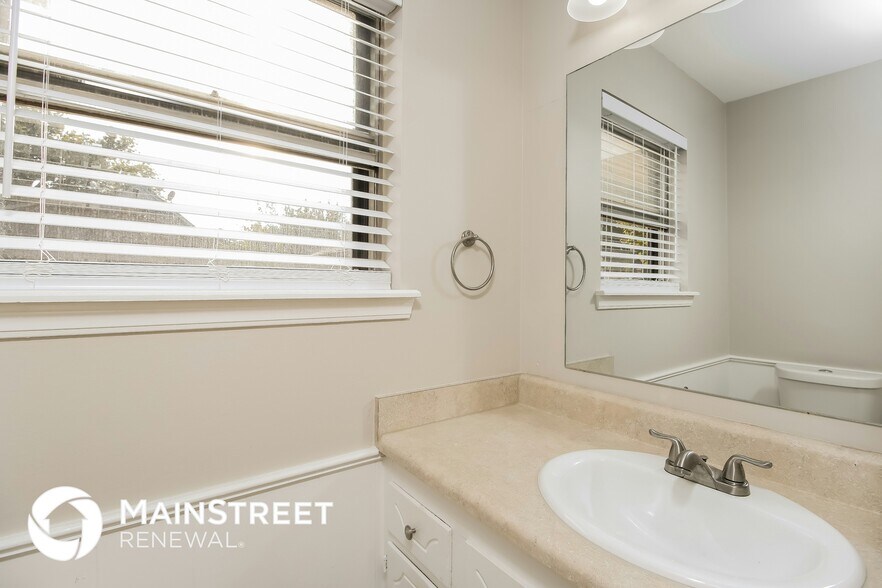 Building Photo - 1821 Michael Dr