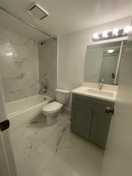 Building Photo - 3050 NW 42nd Ave