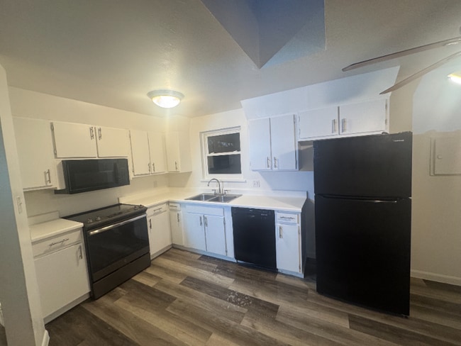 Building Photo - 12456 E Alaska Pl