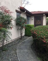 Building Photo - 146 W MacArthur St