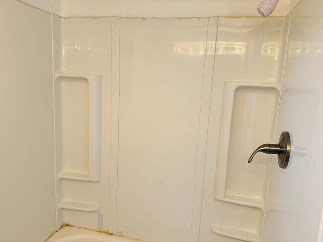 Building Photo - Pet Friendly Trailer