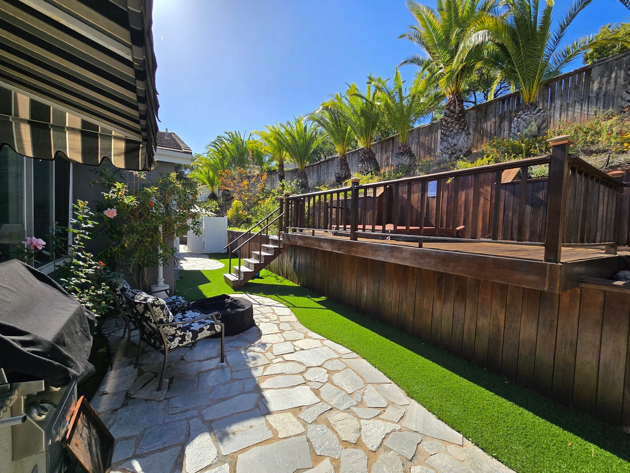 Building Photo - 832 Legacy Dr