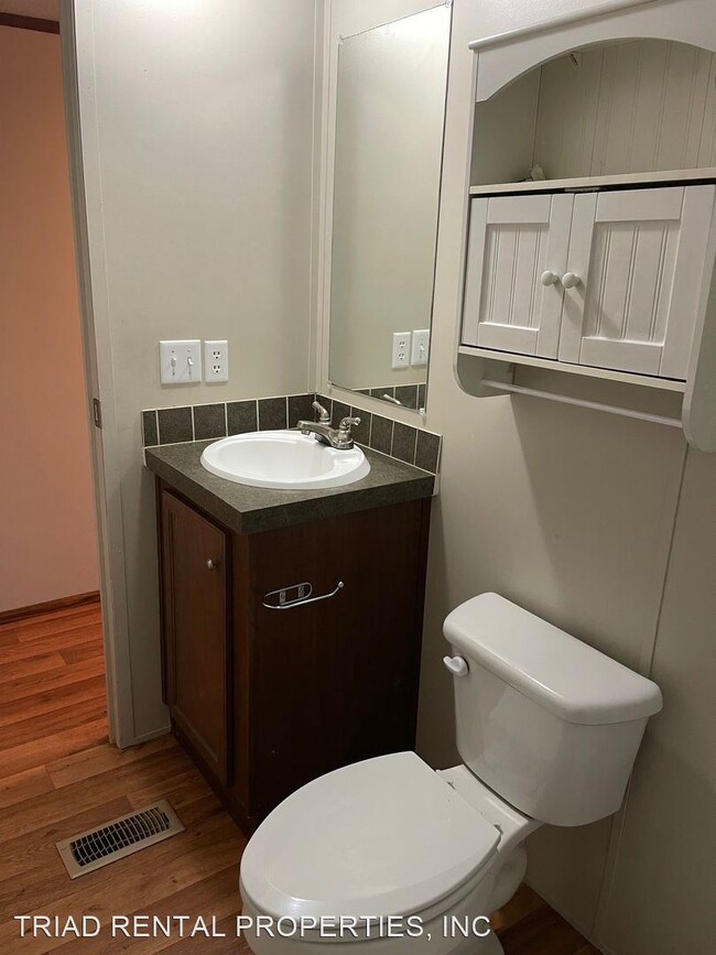 Building Photo - 3 br, 2 bath House - 200 MOSE GLOVER RD