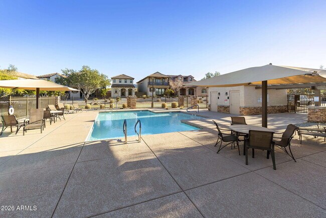 Building Photo - 2930 N Raven