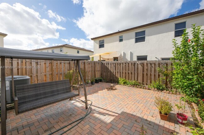 Building Photo - 12604 NW 23rd Pl