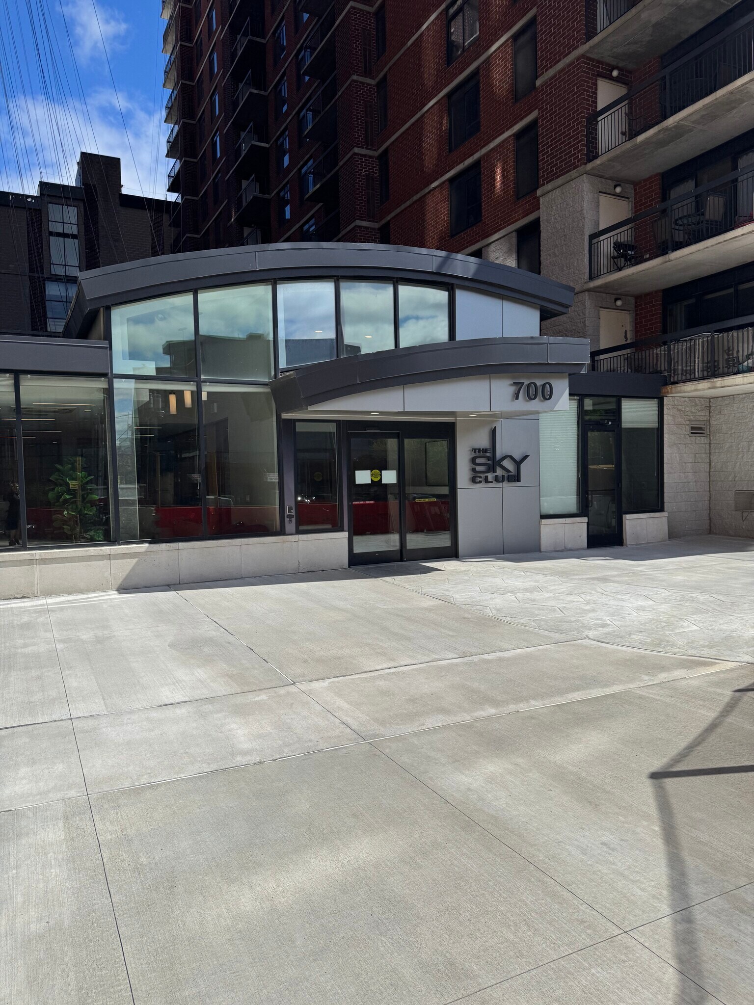 Building Photo - 700 1st St