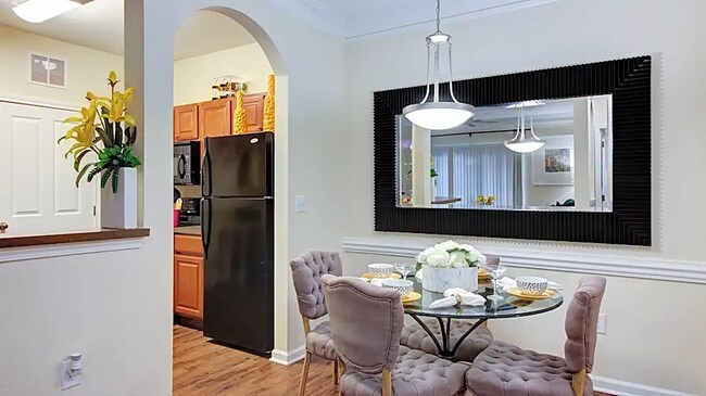 Building Photo - Warm, Welcoming, and Move-In Ready!