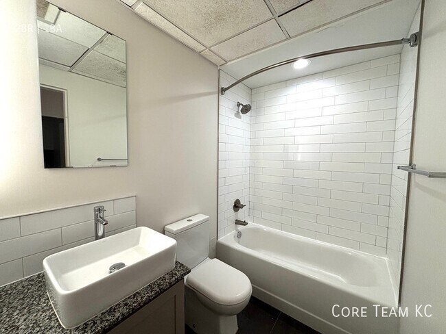 Building Photo - 1810 Madison Ave