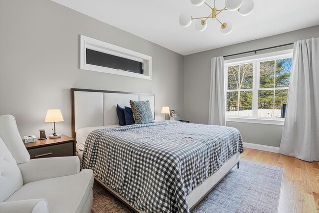 Building Photo - 279 W Central St