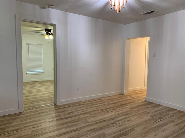 Building Photo - 1046 W Collins St