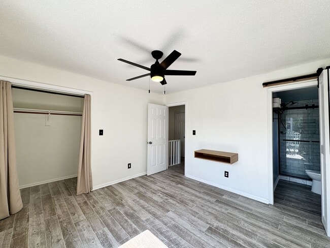Building Photo - Ready NOW! A Custom Townhouse-Style Duplex Blocks to the Beaches! Fenced Yard - Hot Tub - Pet Fri...