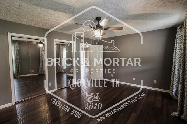 Building Photo - 808 Pioneer Dr