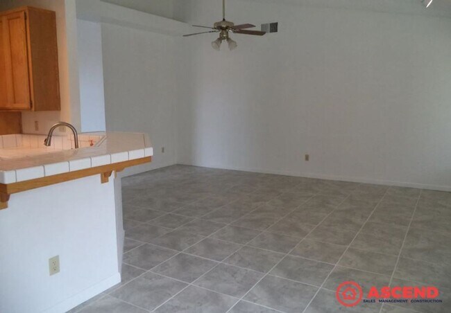 Building Photo - Lovely Home in Rosedale Cul-De-Sac!
