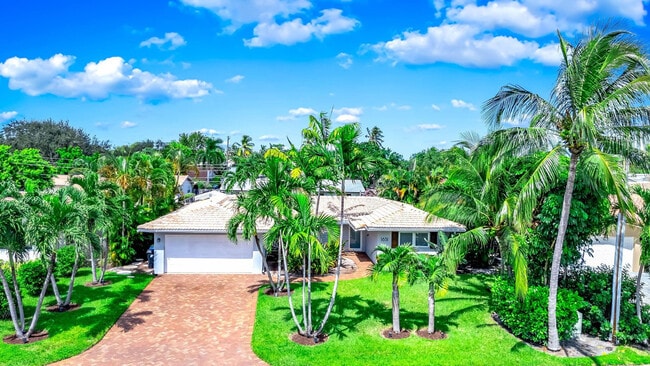 Primary Photo - 1651 NE 54th St