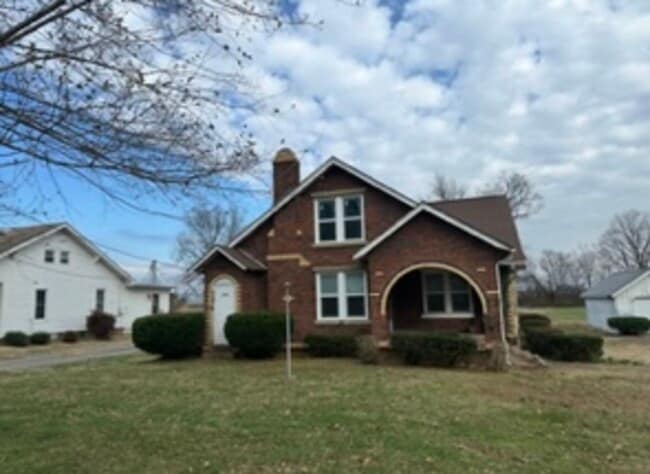 Building Photo - 406 North Main St