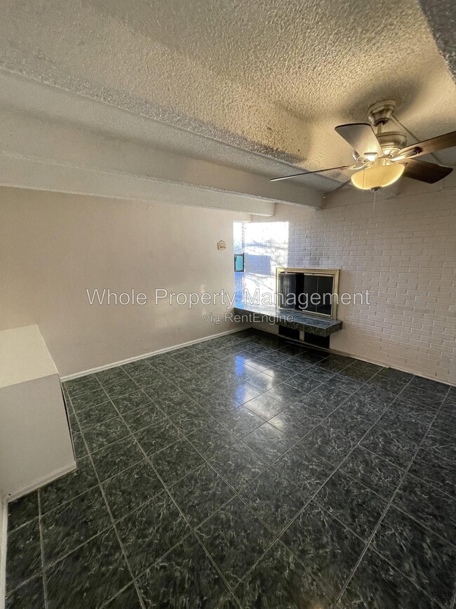 Building Photo - 1180 Yosemite St