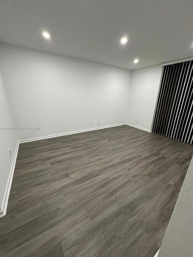 Building Photo - 2428 NW 49th Terrace