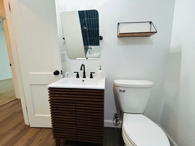 Building Photo - 601 Foster Pl