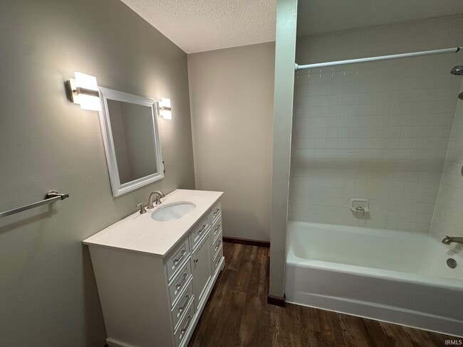 Building Photo - 10521 Bethel Rd